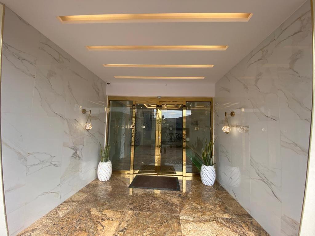 Hotel God's Touch Signature