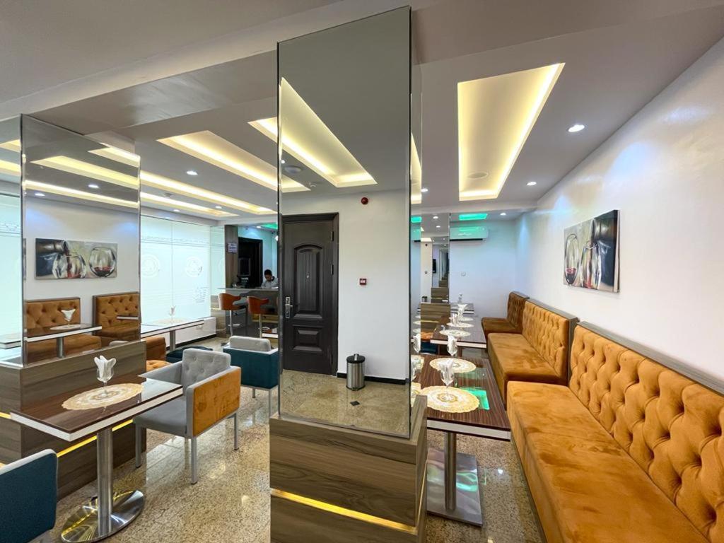 Hotel God's Touch Signature 4*