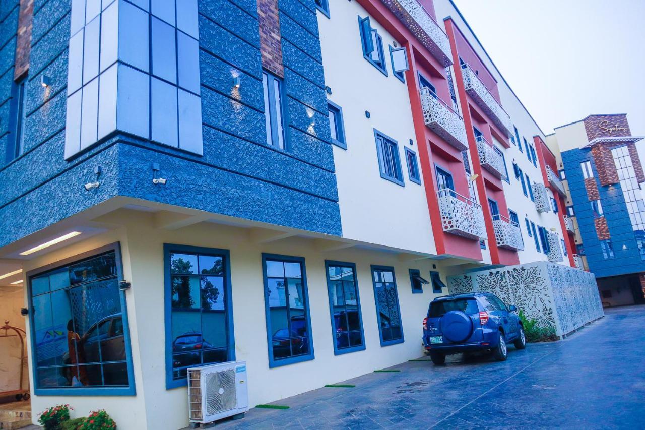 God's Touch Signature Hotel 4*